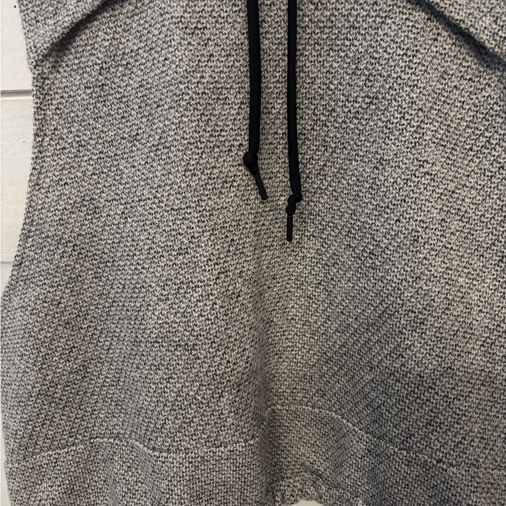 Te Verde cowl neck knit athletic vest Size Medium. Great condition! - Picture 10 of 16